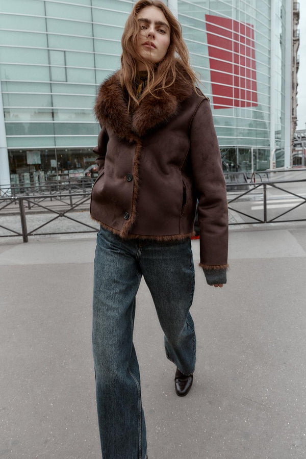 VESTE RÉVERSIBLE EFFET DAIM ET FAUSSE FOURRURE