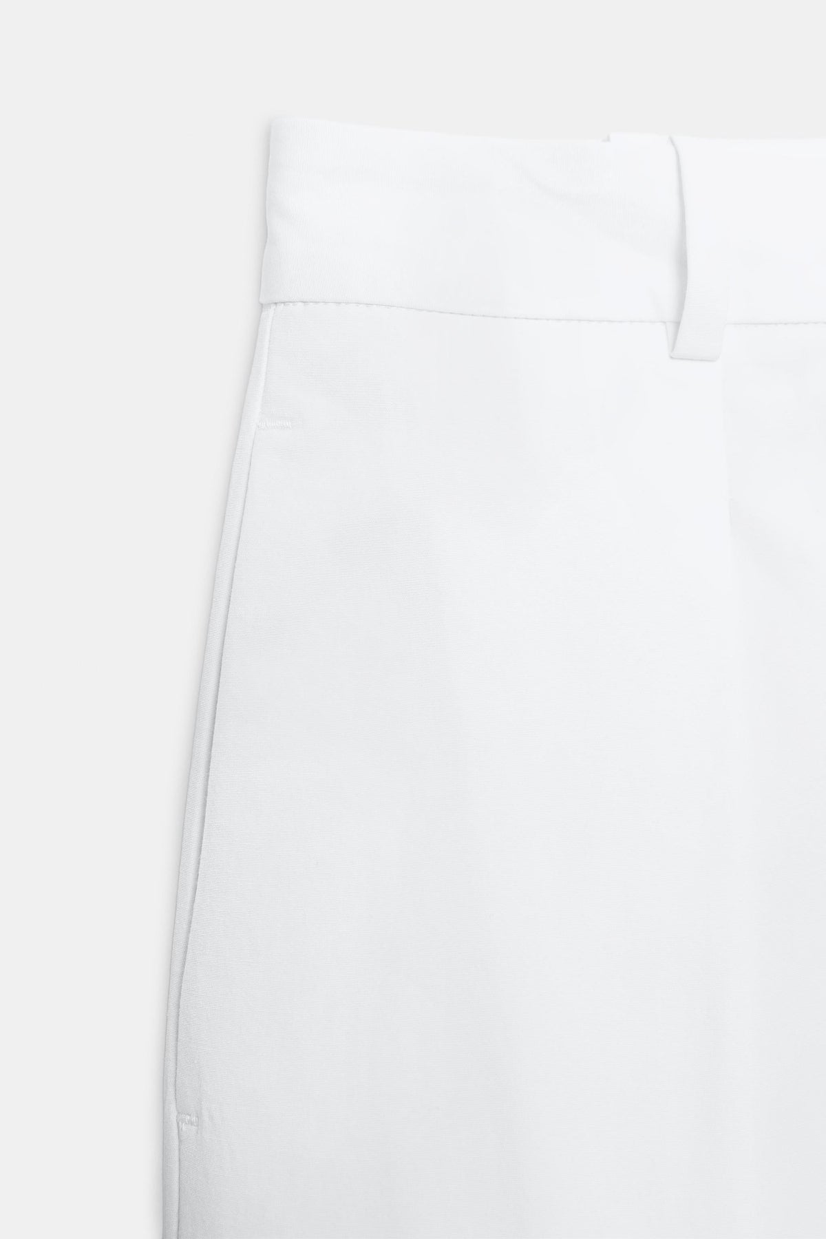 PANTALON EN POPELINE À PINCES