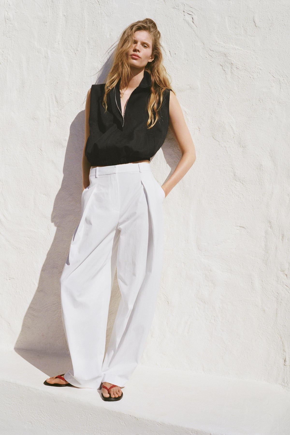 PANTALON EN POPELINE À PINCES