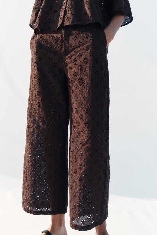 PANTALON JUPE-CULOTTE BRODERIES PERFORÉES
