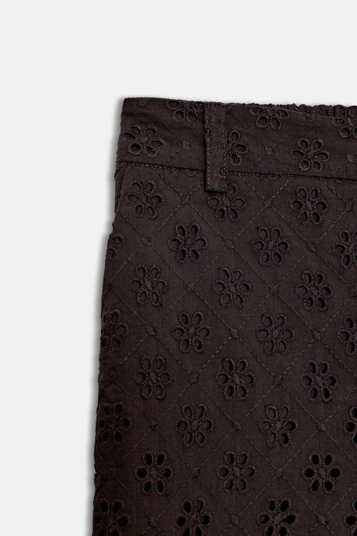 PANTALON JUPE-CULOTTE BRODERIES PERFORÉES