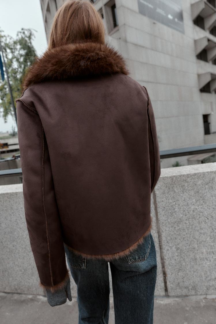VESTE RÉVERSIBLE EFFET DAIM ET FAUSSE FOURRURE