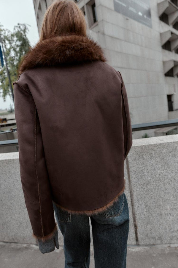 VESTE RÉVERSIBLE EFFET DAIM ET FAUSSE FOURRURE