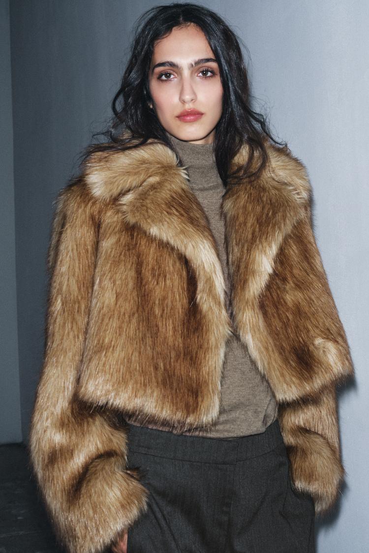 VESTE COURTE EFFET FAUSSE FOURRURE