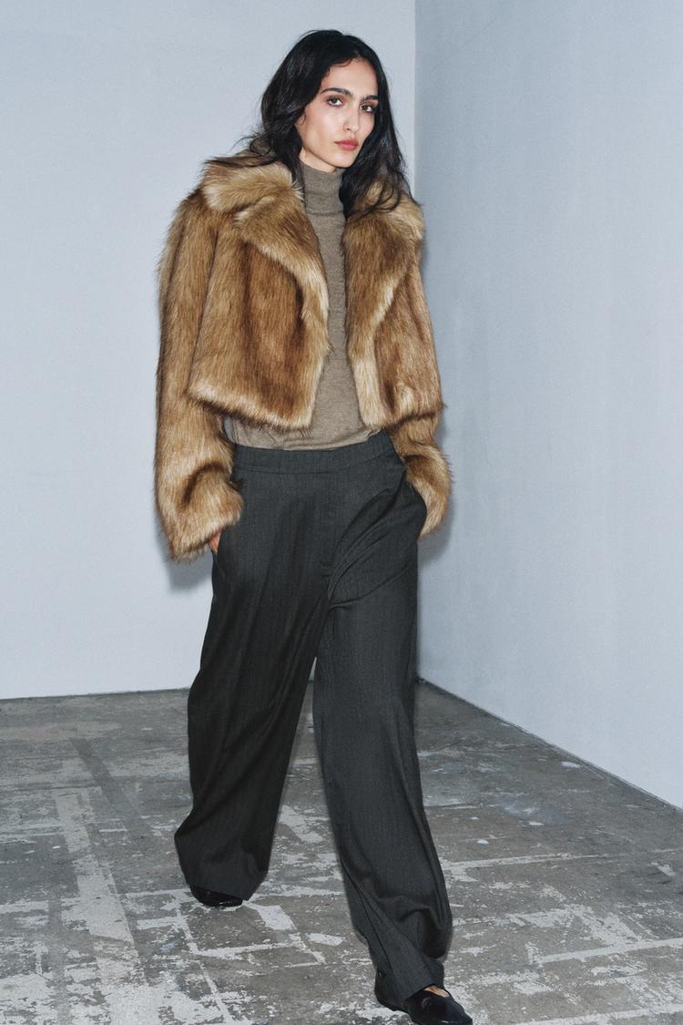 VESTE COURTE EFFET FAUSSE FOURRURE